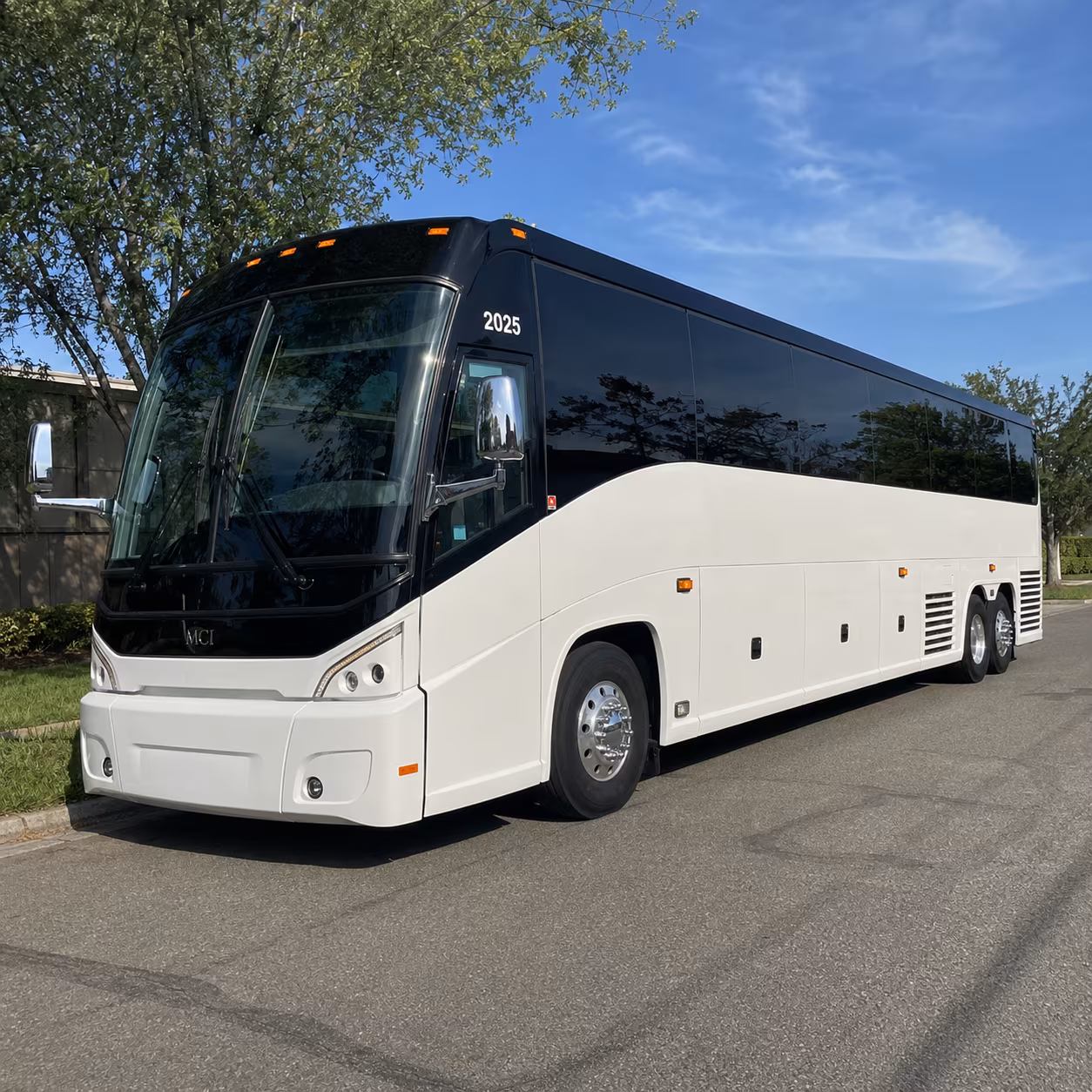 Pittsburgh Airport Shuttle & Transportation party bus exterior