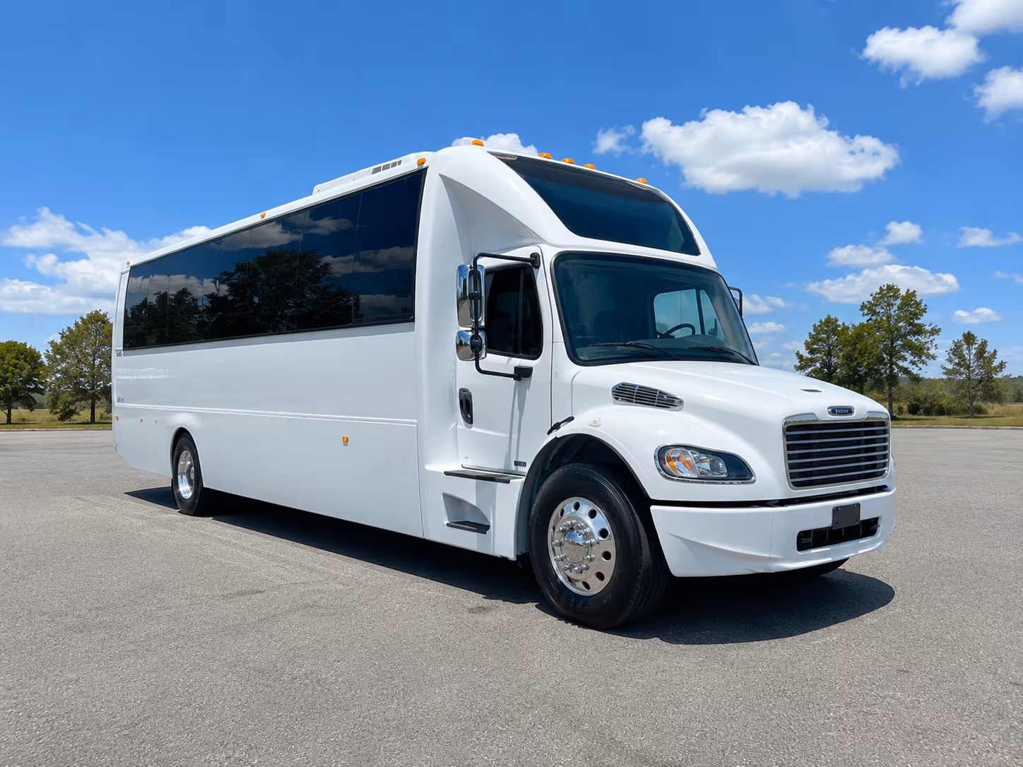 Pittsburgh Birthday, Sweet 16, & Quinceañera Transportation party bus exterior
