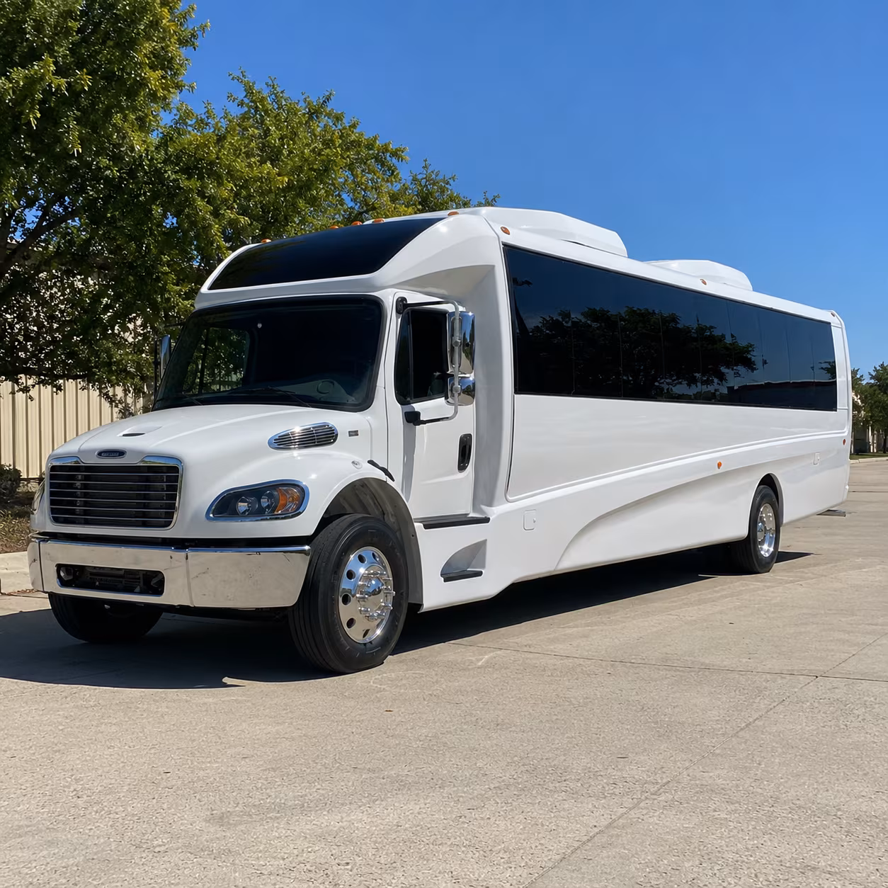 Pittsburgh Corporate Transportation party bus exterior