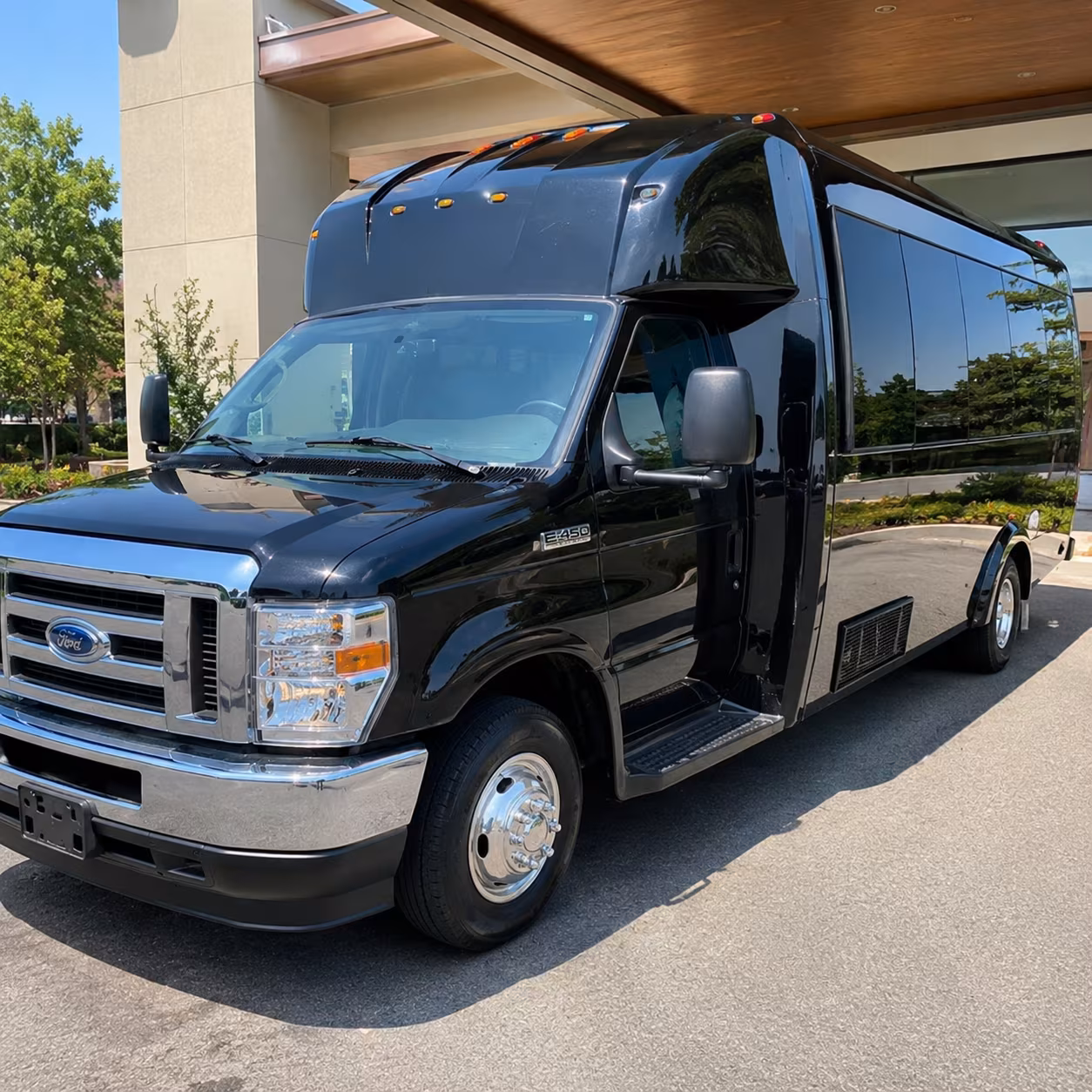 Pittsburgh Wedding Transportation party bus exterior