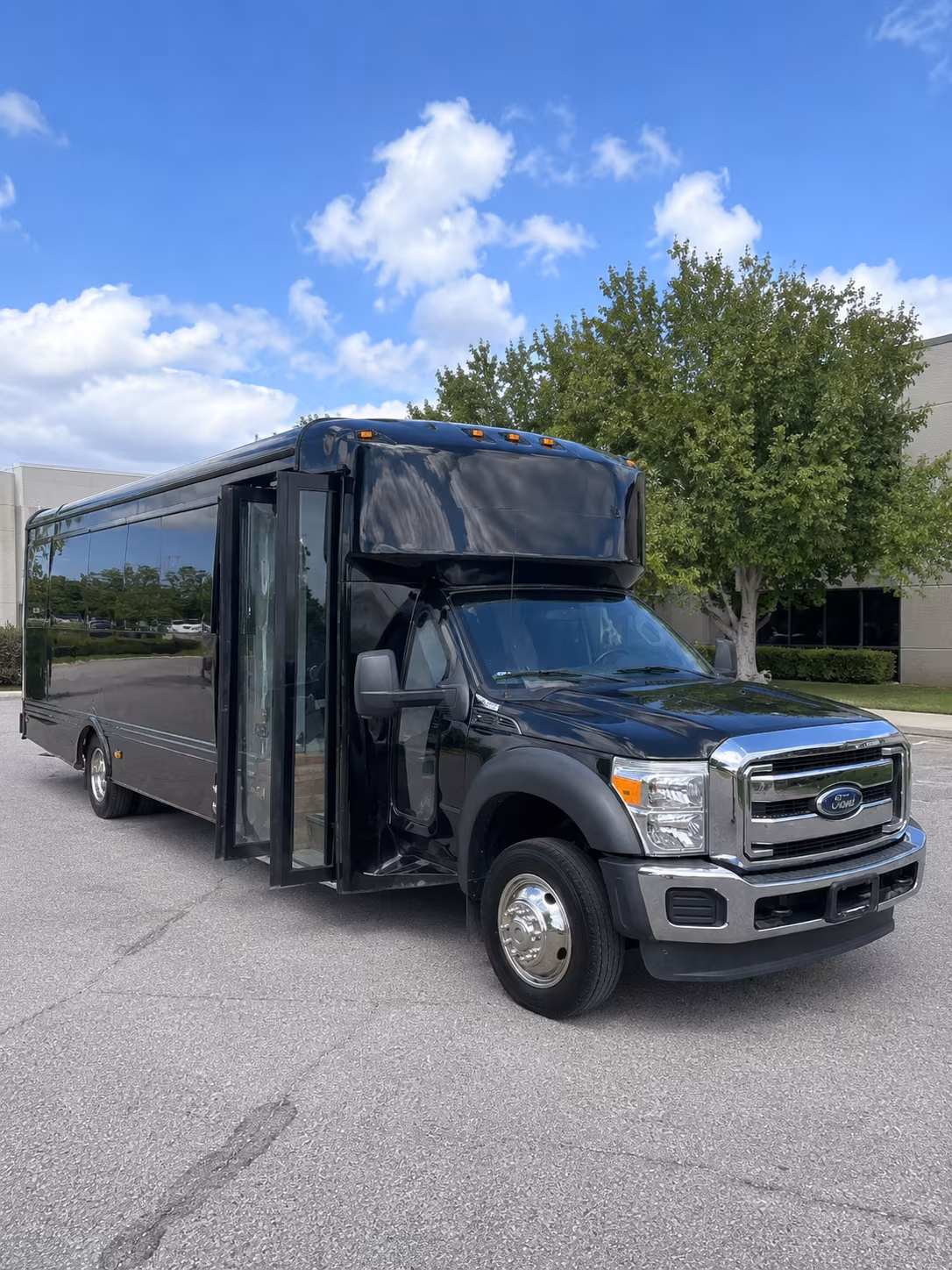 Pittsburgh Winery Tour & Pub Crawl Transportation party bus exterior