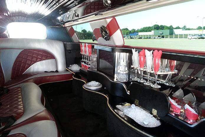 Pittsburgh Infiniti Limo Interior