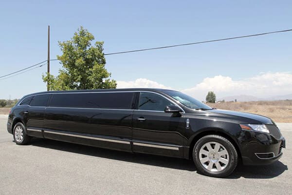 Pittsburgh Lincoln Mkt Limos